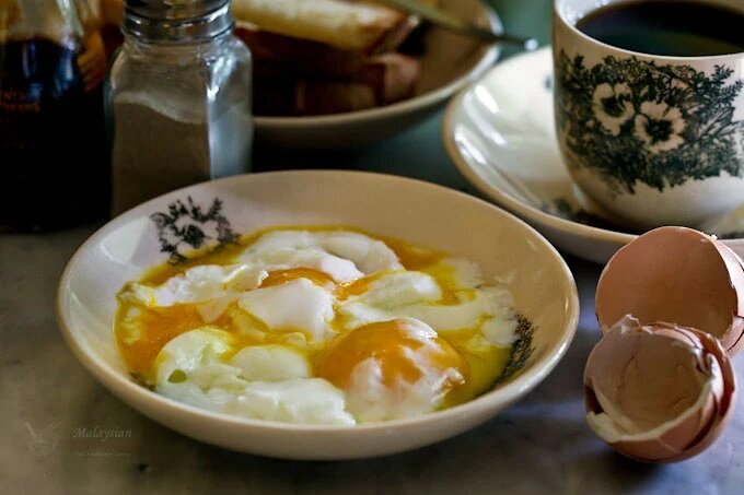 تخم مرغ عسلی برای سلامت خطرناک است؟ | شیوه درست تخم مرغ خوردن