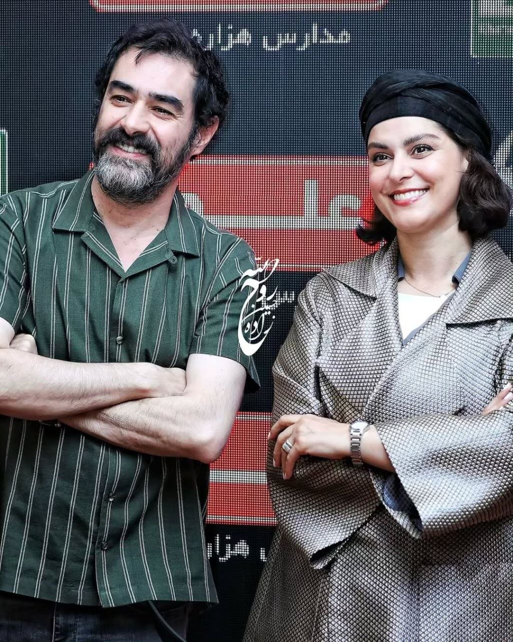 تیپ و استایل شهاب حسینی و غزل شاکری در اکران مردمی فیلم رها | تصاویر