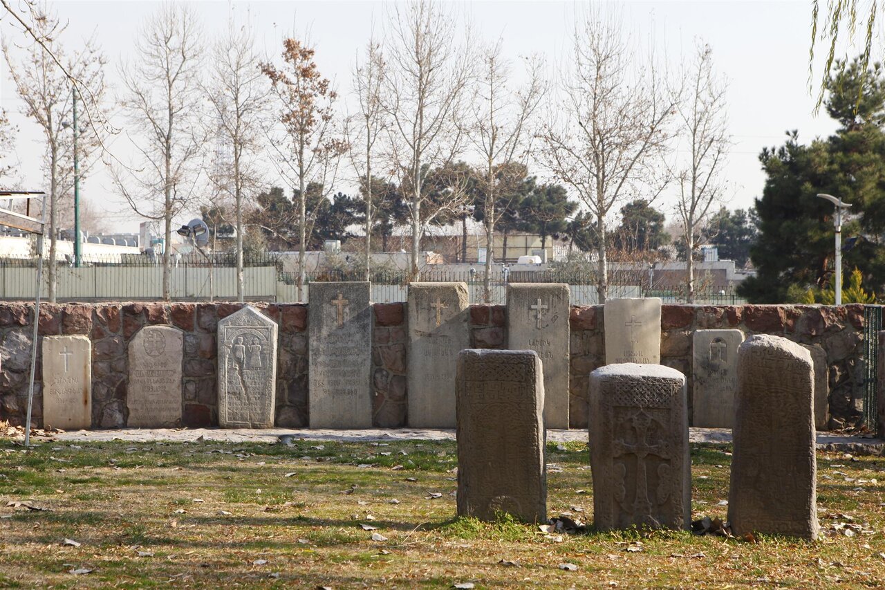 عکس های کمتر دیده شده از میدان ونک | وقتی ونک میزبان تخت جمشید بود