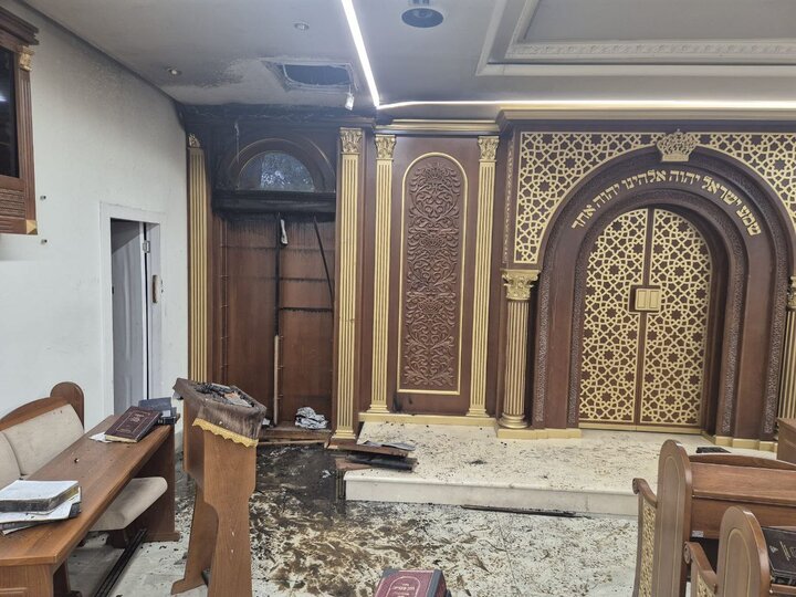 آتش در کنیسه اسحاق یوسف در قدس اشغالی | وضعیت کتاب‌ها را ببینید