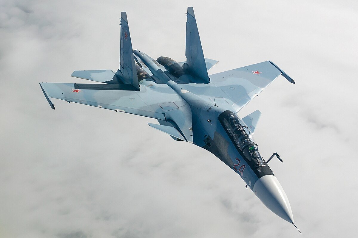 مانور خیره‌کننده و نفس‌گیر جنگنده Su-30 SM روسیه | ویدئو