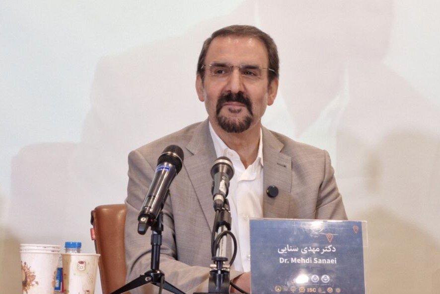 واکنش به مقایسه ظریف با ایلان ماسک در کناره گیری از دولت | معاون پزشکیان : یک تفاوت این است که کناره‌گیری ظریف بر دولت تحمیل شد