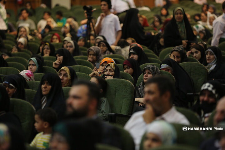 برنامه گلریزان برای آزادسازی زندانیان در مجموعه فرهنگی ورزشی 5 آذر