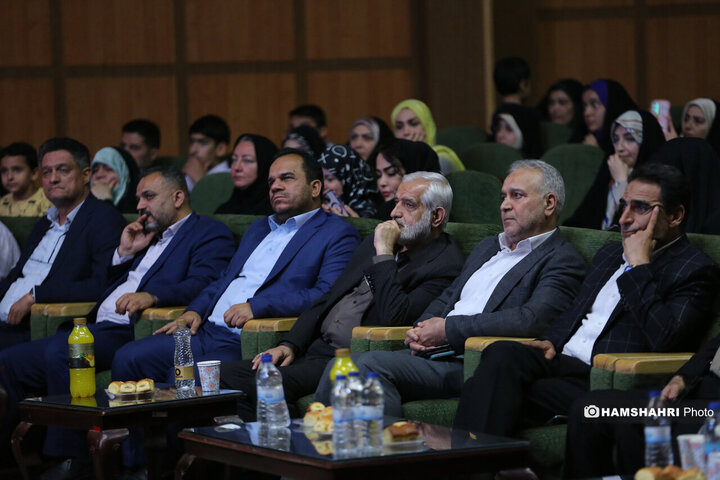 برنامه گلریزان برای آزادسازی زندانیان در مجموعه فرهنگی ورزشی 5 آذر