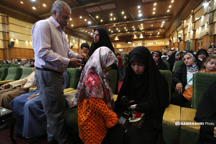 برنامه گلریزان برای آزادسازی زندانیان در مجموعه فرهنگی ورزشی 5 آذر