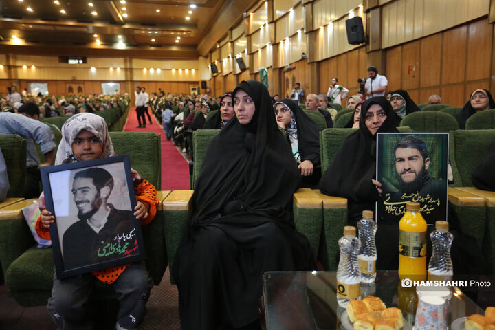 برنامه گلریزان برای آزادسازی زندانیان در مجموعه فرهنگی ورزشی 5 آذر