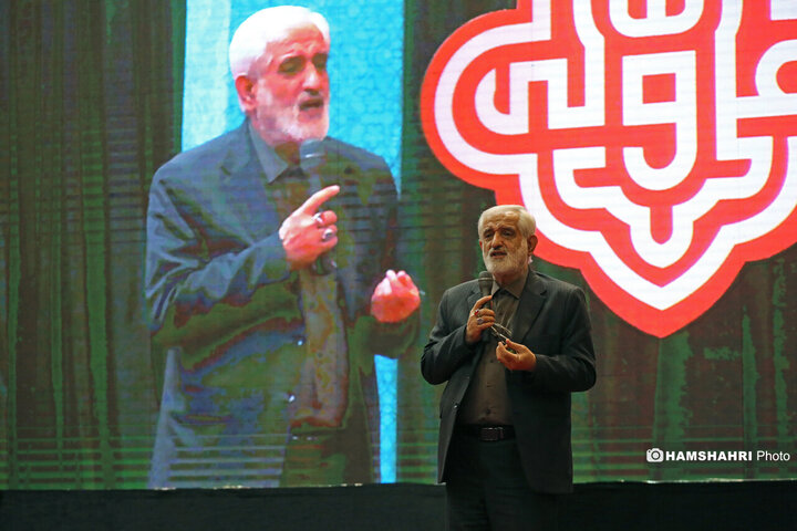 برنامه گلریزان برای آزادسازی زندانیان در مجموعه فرهنگی ورزشی 5 آذر