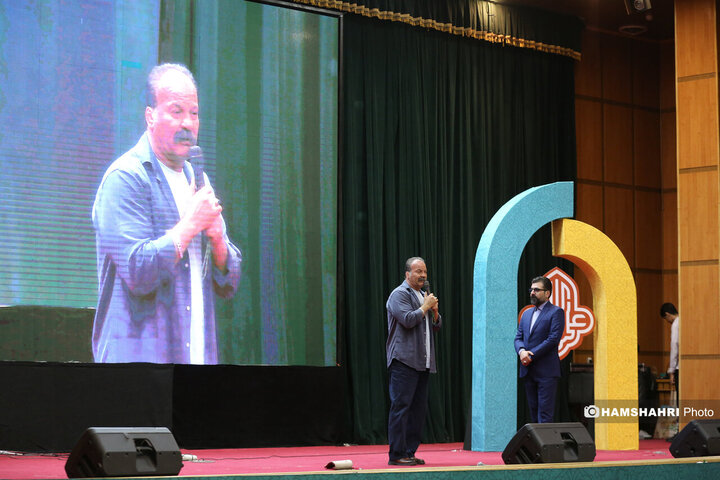 برنامه گلریزان برای آزادسازی زندانیان در مجموعه فرهنگی ورزشی 5 آذر