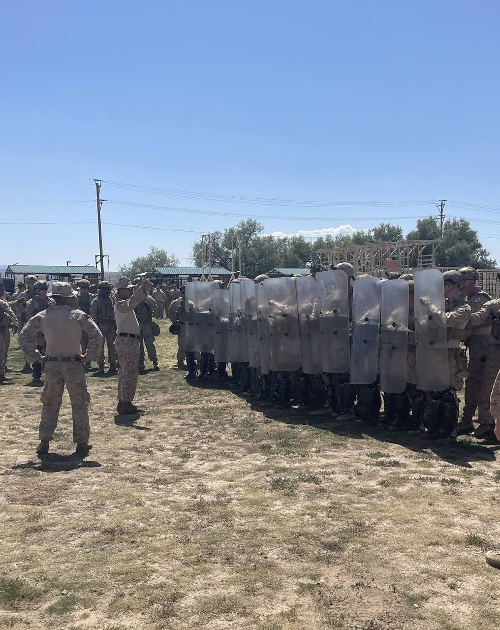 ورود ۷۰۰ تفنگدار دریایی به لسآنجلس برای مقابله با آشوب | تصاویر