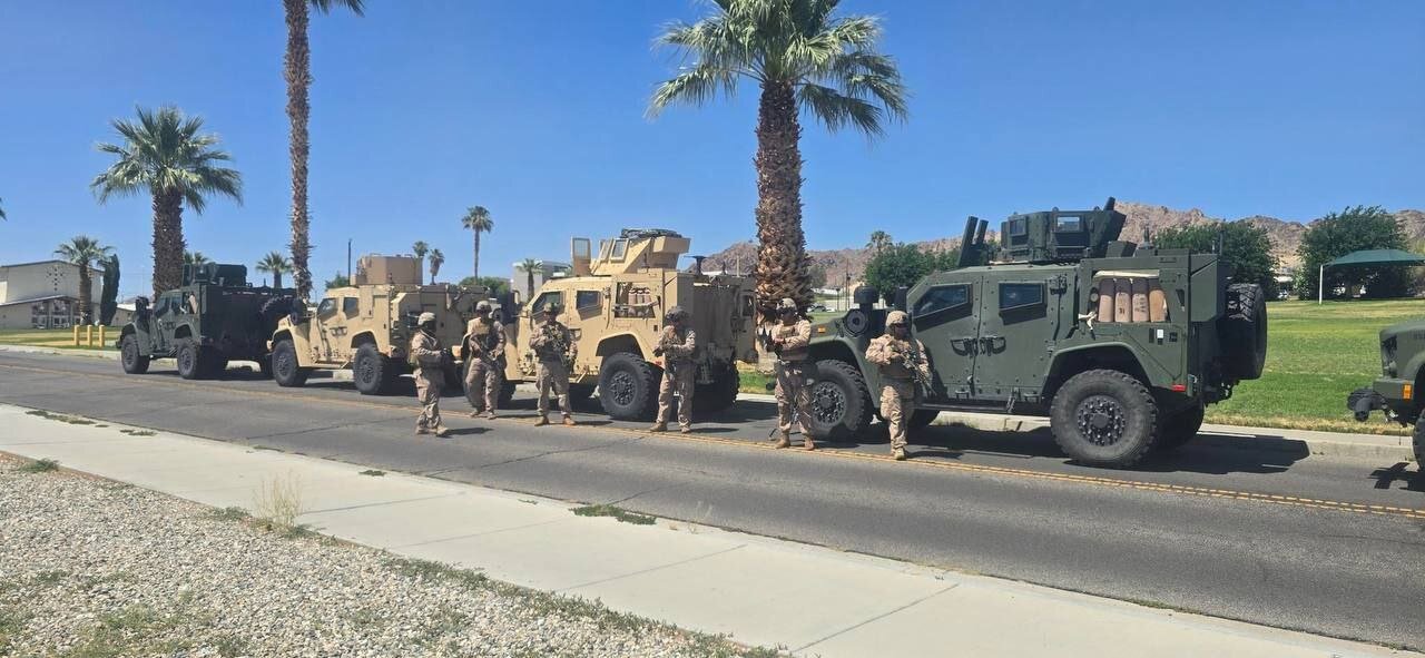 ورود ۷۰۰ تفنگدار دریایی به لس‌آنجلس برای مقابله با آشوب | تصاویر