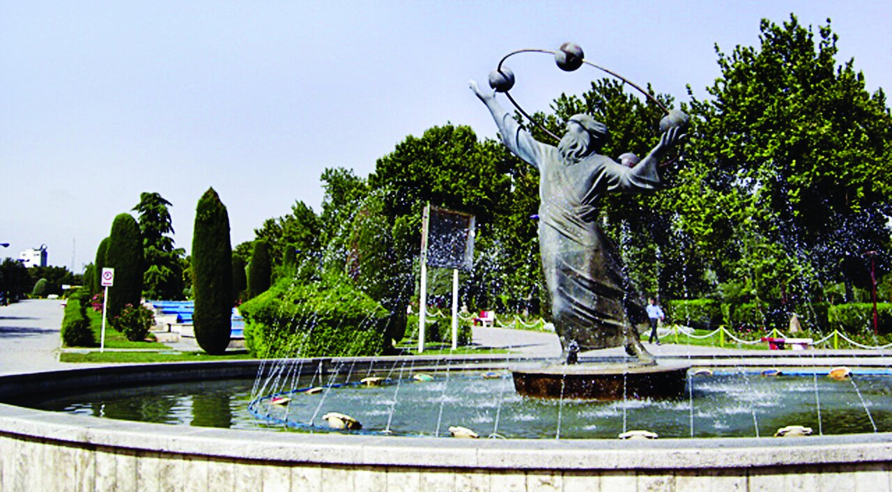 مجسمه ابوریحان بیرونی