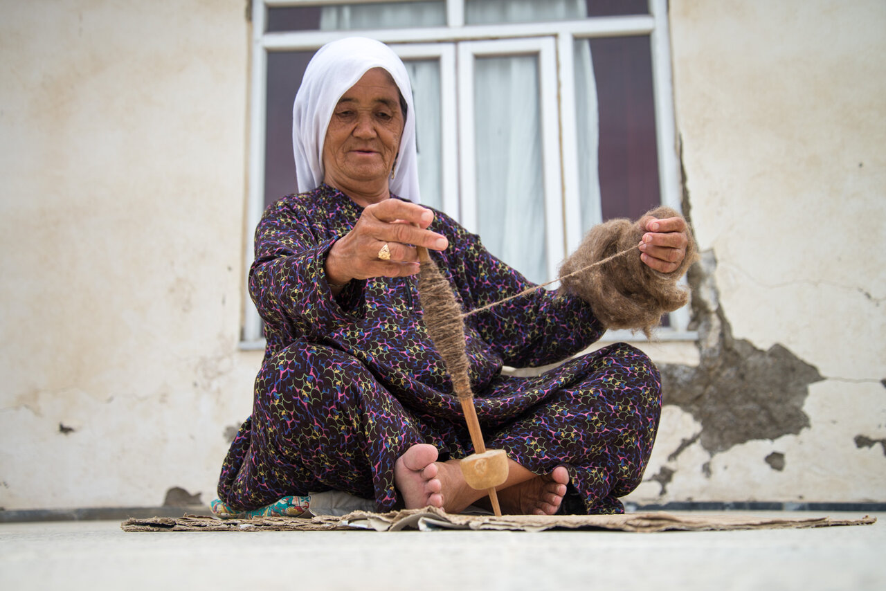 صادرات صنایع دستی چطور از ۲ میلیارد به زیر ۱ میلیارد رسید | ماجرای حضور فرشبافان ایرانی در ترکیه