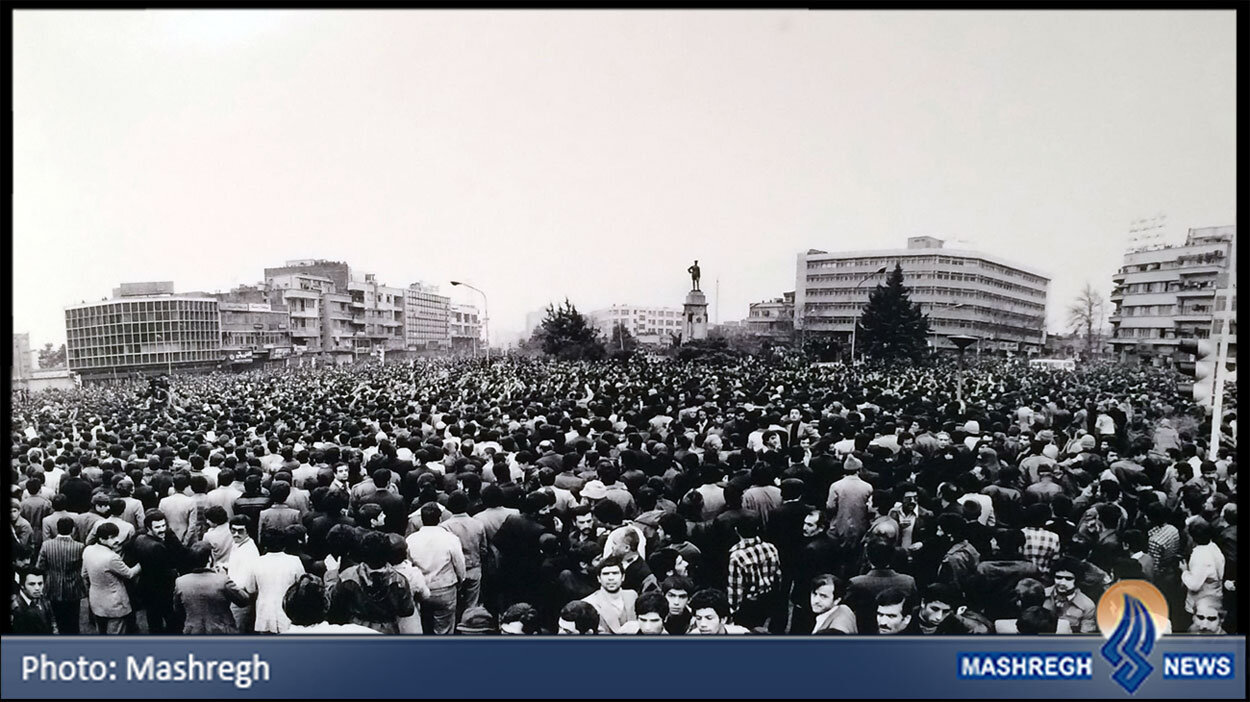روایت انقلاب در یک میدان