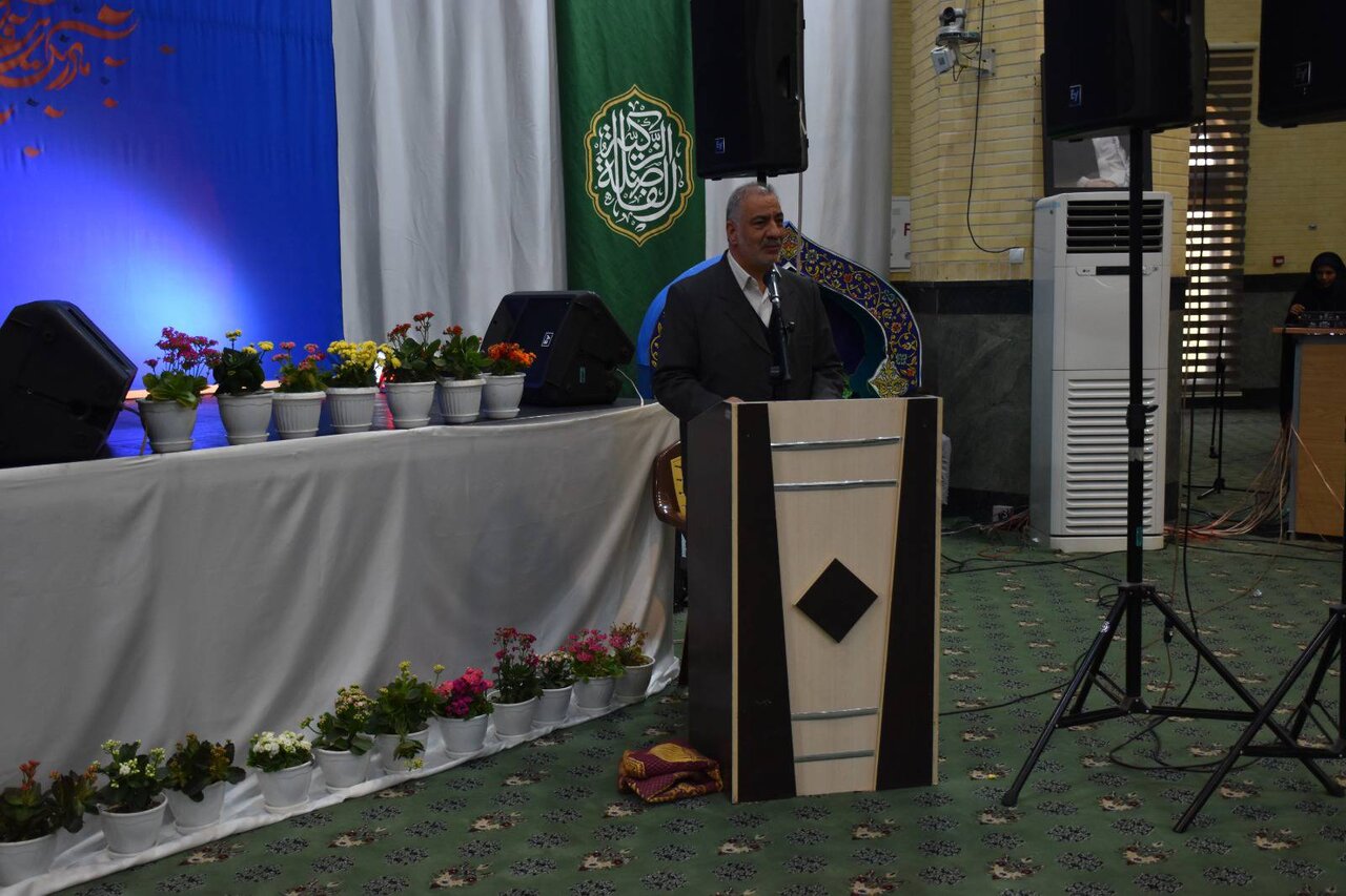 خلبان بازنشسته محله فردوس، محبوب «نسل زد»