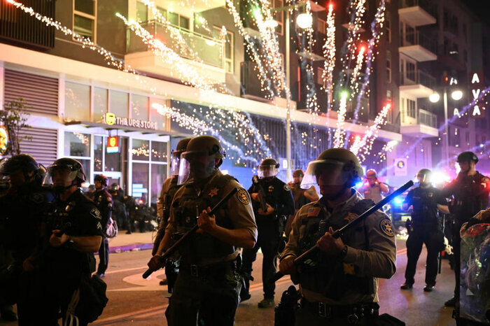 هزینه ۱۳۴ میلیون دلاری تصمیم جنجالی ترامپ برای سرکوب اعتراضات در لس آنجلس