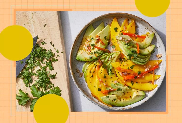 انبه ؛ میوهای خوشمزه با تأثیری شگفتانگیز بر سلامت قلب و قند خون زنان یائسه