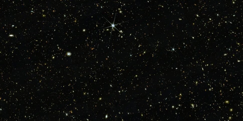 نقشهای از ۱۳ میلیارد سال پیش | وقتی ۸۰۰ هزار کهکشان در یک تکه آسمان جا می شود