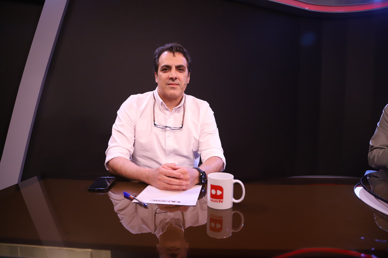 موسیقی تجاری امروز ایران پایش به استادیوم آزادی کشیده شده