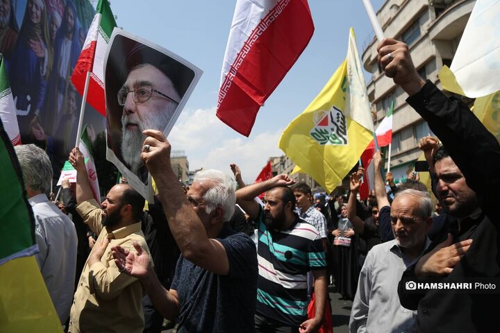 تجمع مردم تهران علیه تهاجم رژیم صهیونیستی به ایران