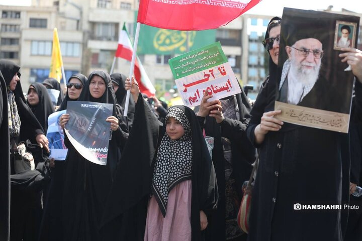 تجمع مردم تهران علیه تهاجم رژیم صهیونیستی به ایران