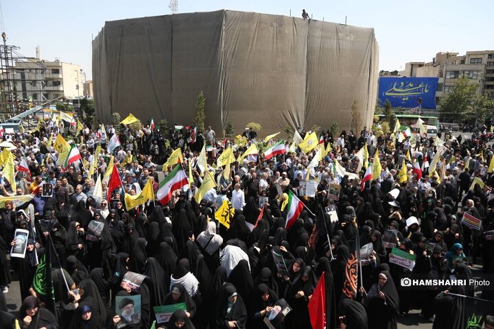 تجمع مردم تهران علیه تهاجم رژیم صهیونیستی به ایران