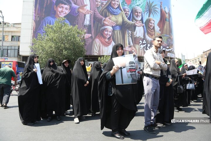تجمع مردم تهران علیه تهاجم رژیم صهیونیستی به ایران