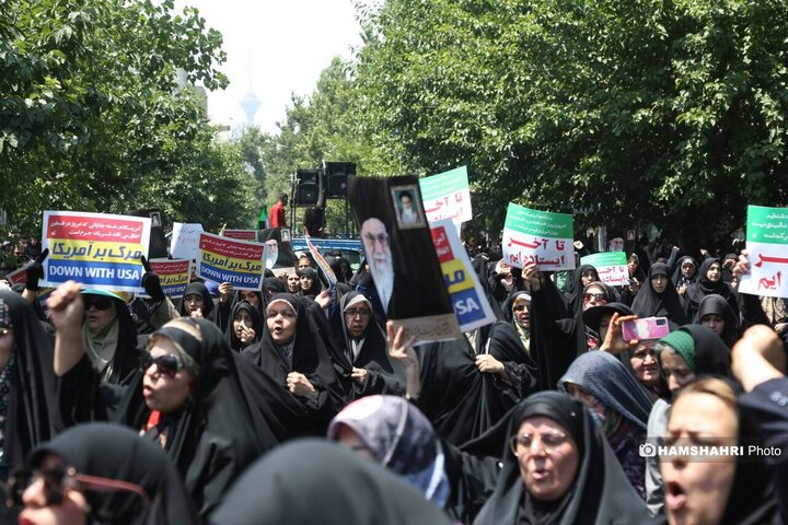 تجمع مردم تهران علیه تهاجم رژیم صهیونیستی به ایران