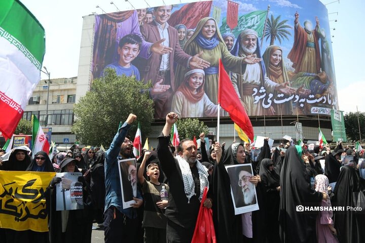 تجمع مردم تهران علیه تهاجم رژیم صهیونیستی به ایران