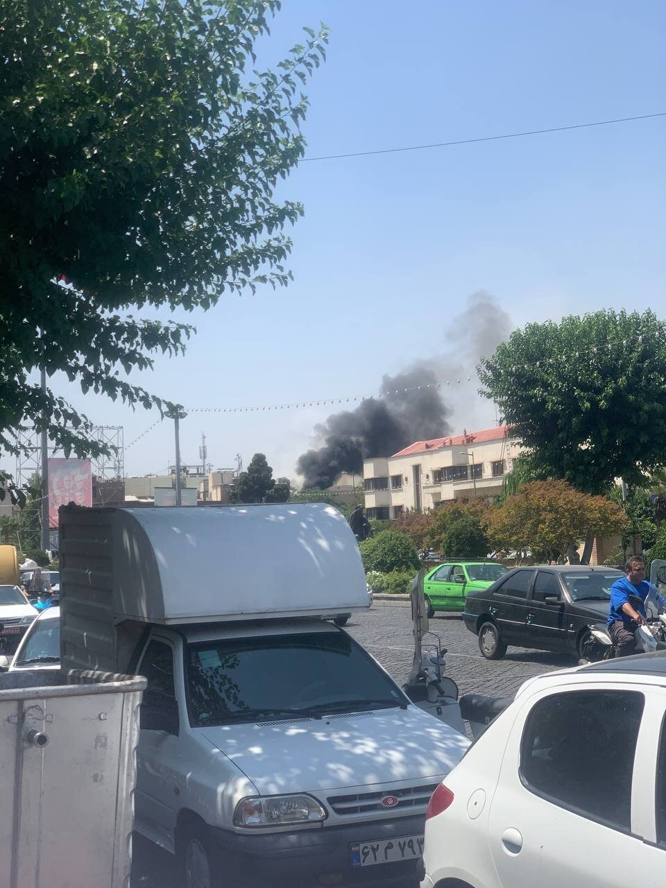 تصاویر ستون دود در مرکز تهران | وقوع حریق در انبار بزرگ کاغذ