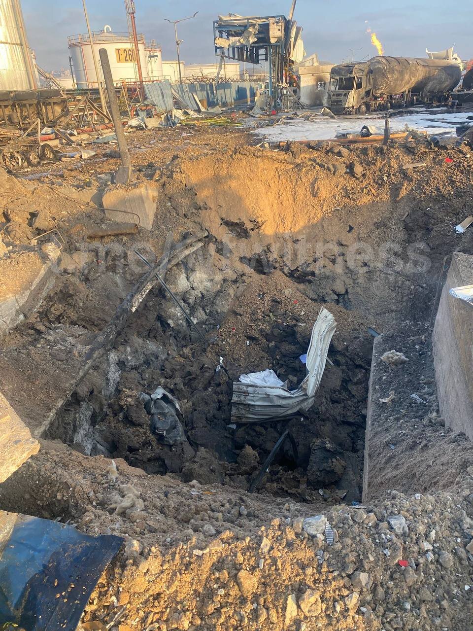 پالایشگاه نفت حیفا پس از حمله موشکی ایران