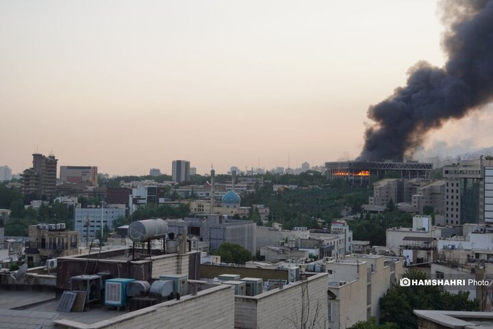صدا و سیما مورد حمله قرار گرفت| تصاویر
