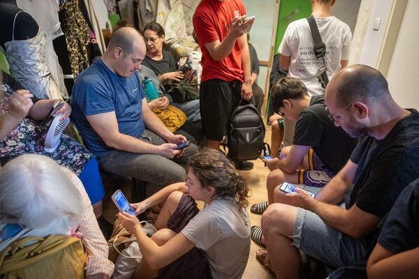 وضعیت آشفته و هراسناک این روزهای صهیونیست‌ها در پناهگاه‌ | تصاویر