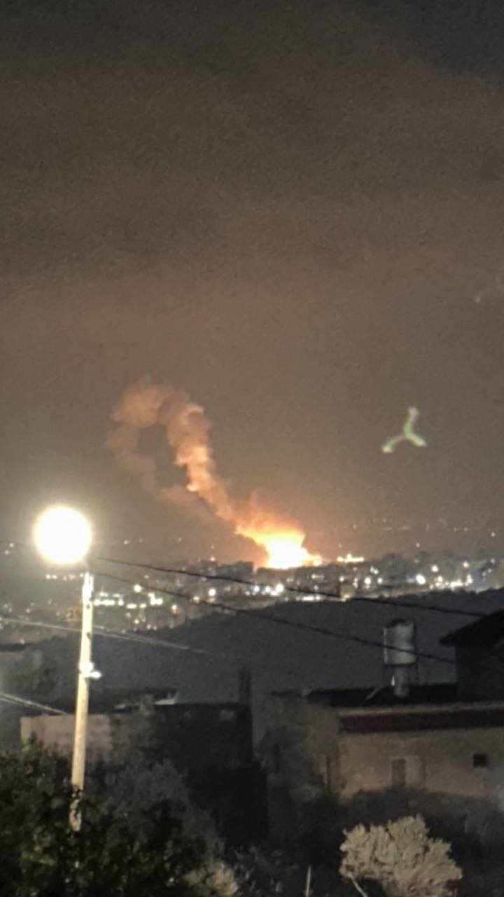 جولان آزادانه موشکها در آسمان سرزمینهای اشغالی | لحظه اصابت موشک های ایران را ببینید