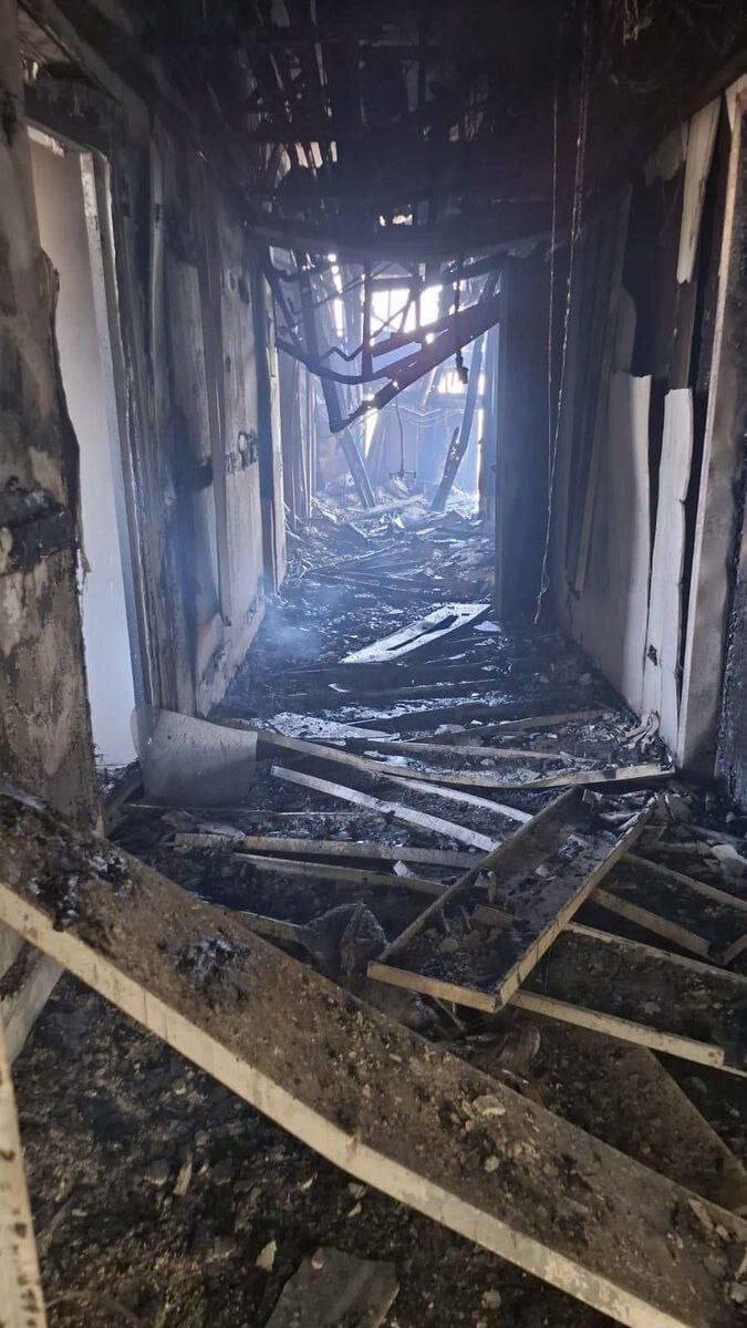 لحظات اولیه پس از حمله موشکی ایران که ساختمان اطلاعات نظامی ارتش رژیم صهیونیستی را هدف قرار داد | نابودی دهه‌ها تحقیقات علمی در لحظه‌ای کوتاه | تصاویر