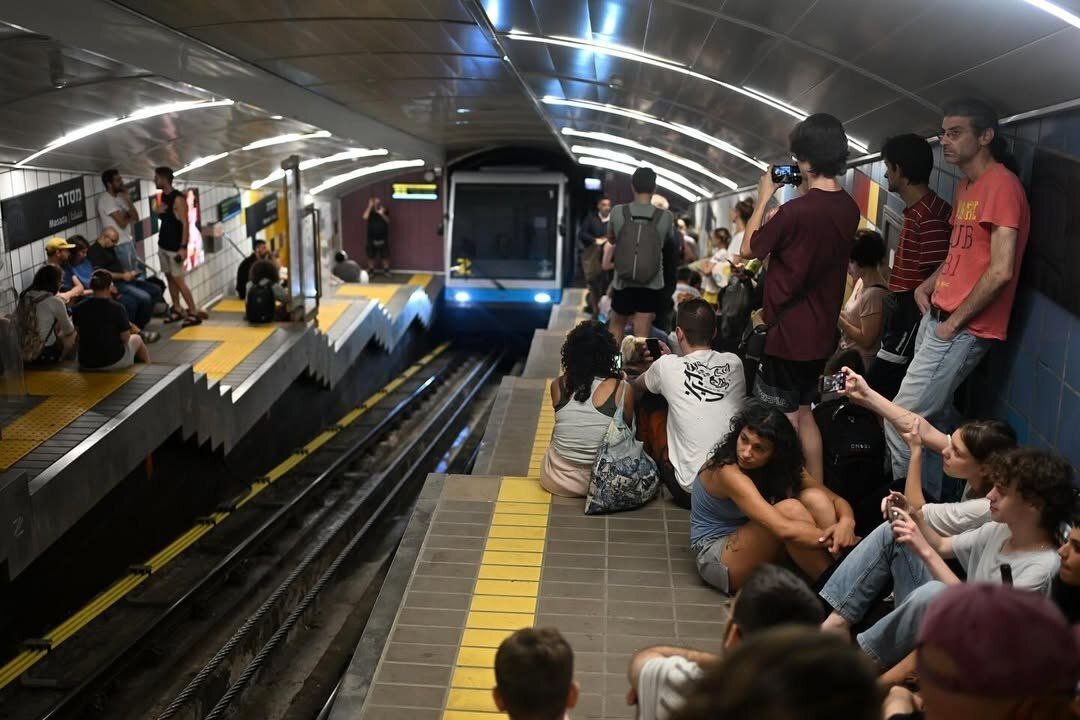 شب سخت صهیونیست‌ها در پناهگاه‌ | تصاویر