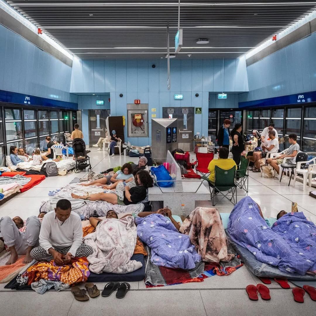 شب سخت صهیونیستها در پناهگاه | تصاویر