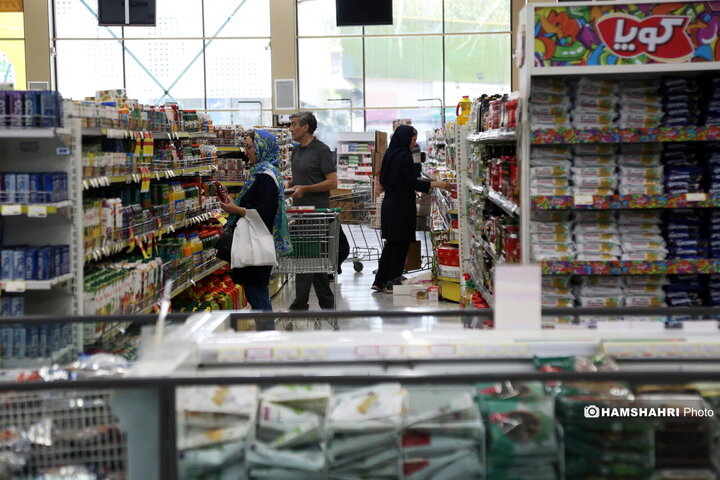 خرید روز مره مردم در میادین میوه و تره بار