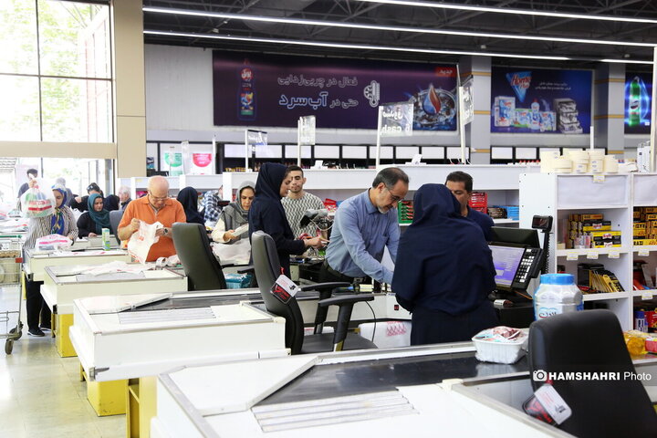 خرید روز مره مردم در میادین میوه و تره بار