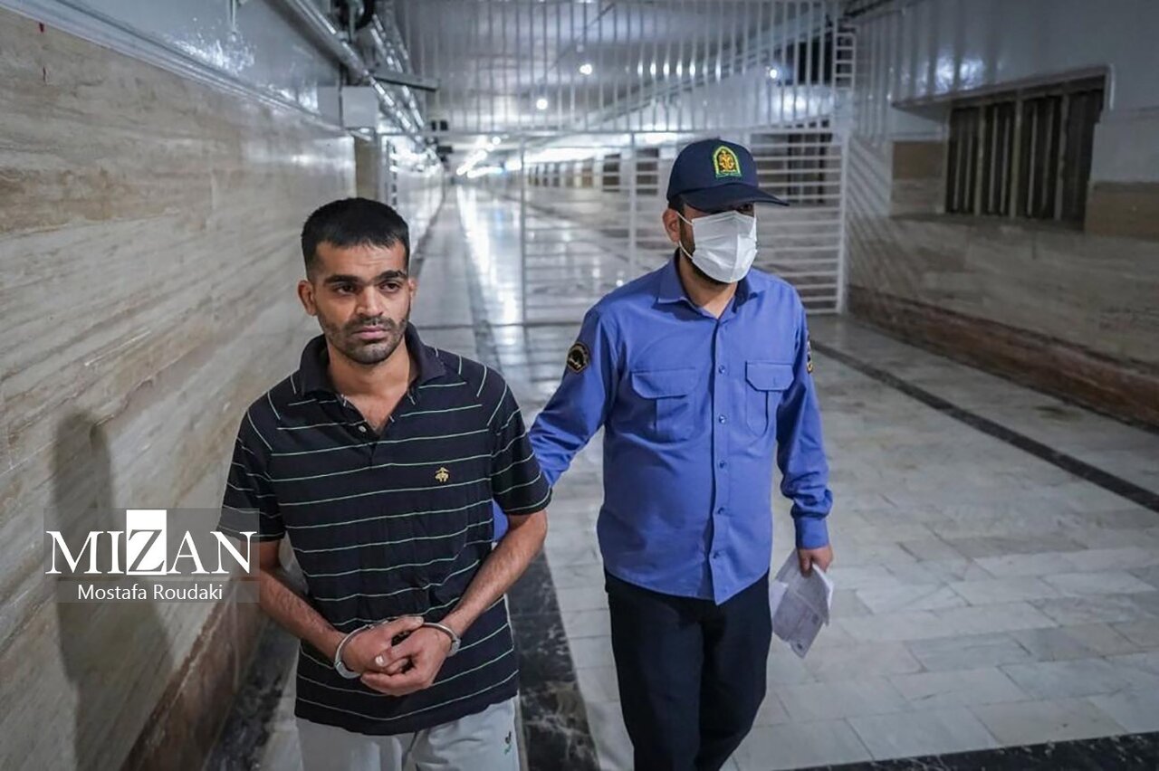 جاسوس موساد لحظاتی پیش از اعدام + تصاویر