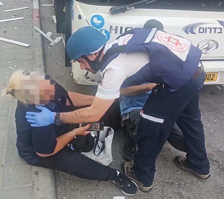 فوری؛ آغاز حمله جدید و گسترده ایران به اسرائیل+ تصاویر| حمله مستقیم به یک ساختمان ۷طبقه | گریۀ صهیونیستها درآمد