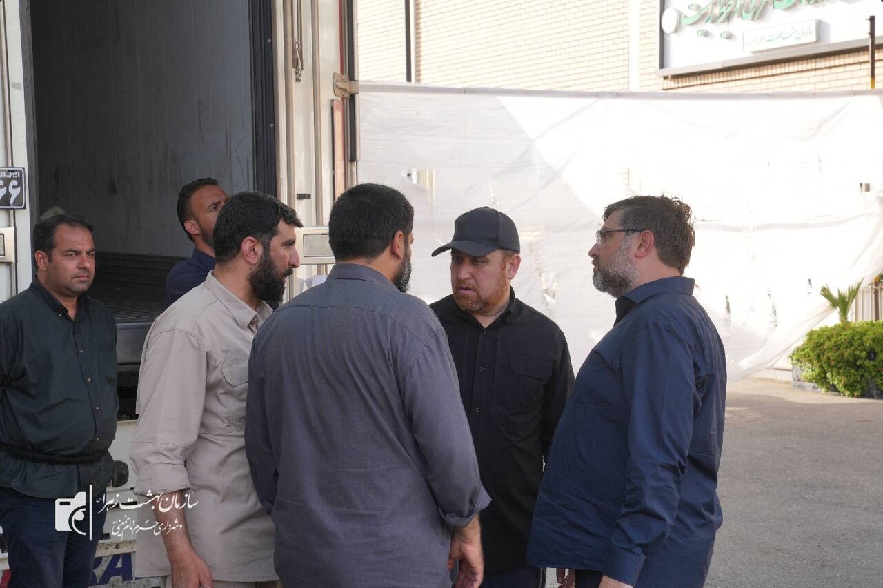 بازدید دو عضو شورای شهر تهران از روند تجهیز و خاکسپاری شهدای اخیر