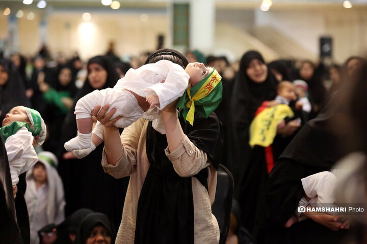 مراسم شیرخوارگان حسینی