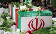 اقامه نماز بر پیکر شهدای تجاوز اسرائیل در امامزاده صالح توسط آیت‌الله پشت‌کوهی + ویدئو