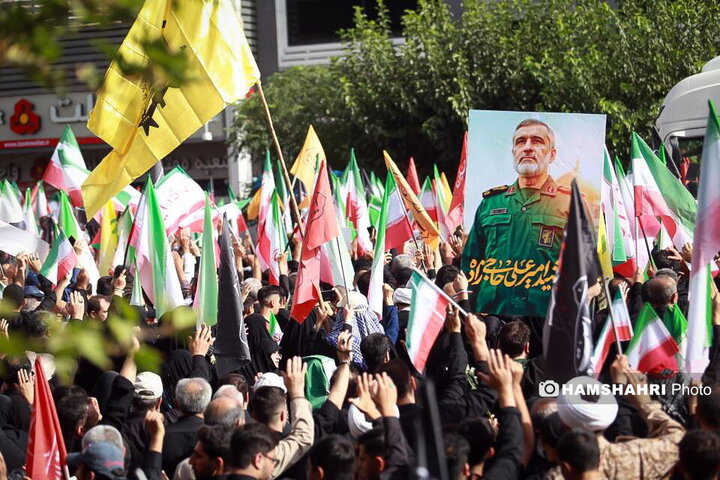 مراسم تشییع پیکر شهدای حمله تروریستی رژیم صهیونیستی در تهران