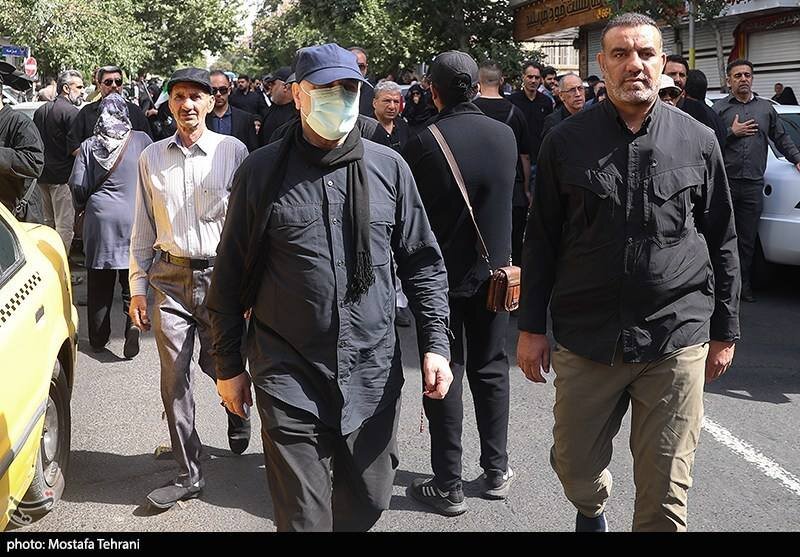 حضور قالیباف با ماسک و کلاه در مراسم باشکوه تشییع شهدای اقتدار | تصاویر