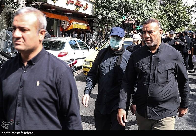 حضور قالیباف با ماسک و کلاه در مراسم باشکوه تشییع شهدای اقتدار | تصاویر