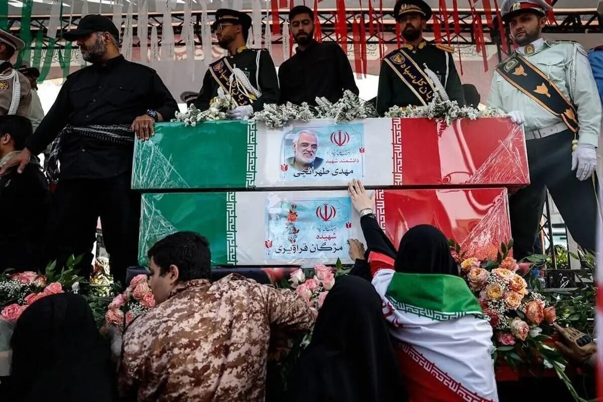 خداحافظ ای شهید | بدرقه پیکر شهدای جنگ تحمیلی با حضور پرشور مردم