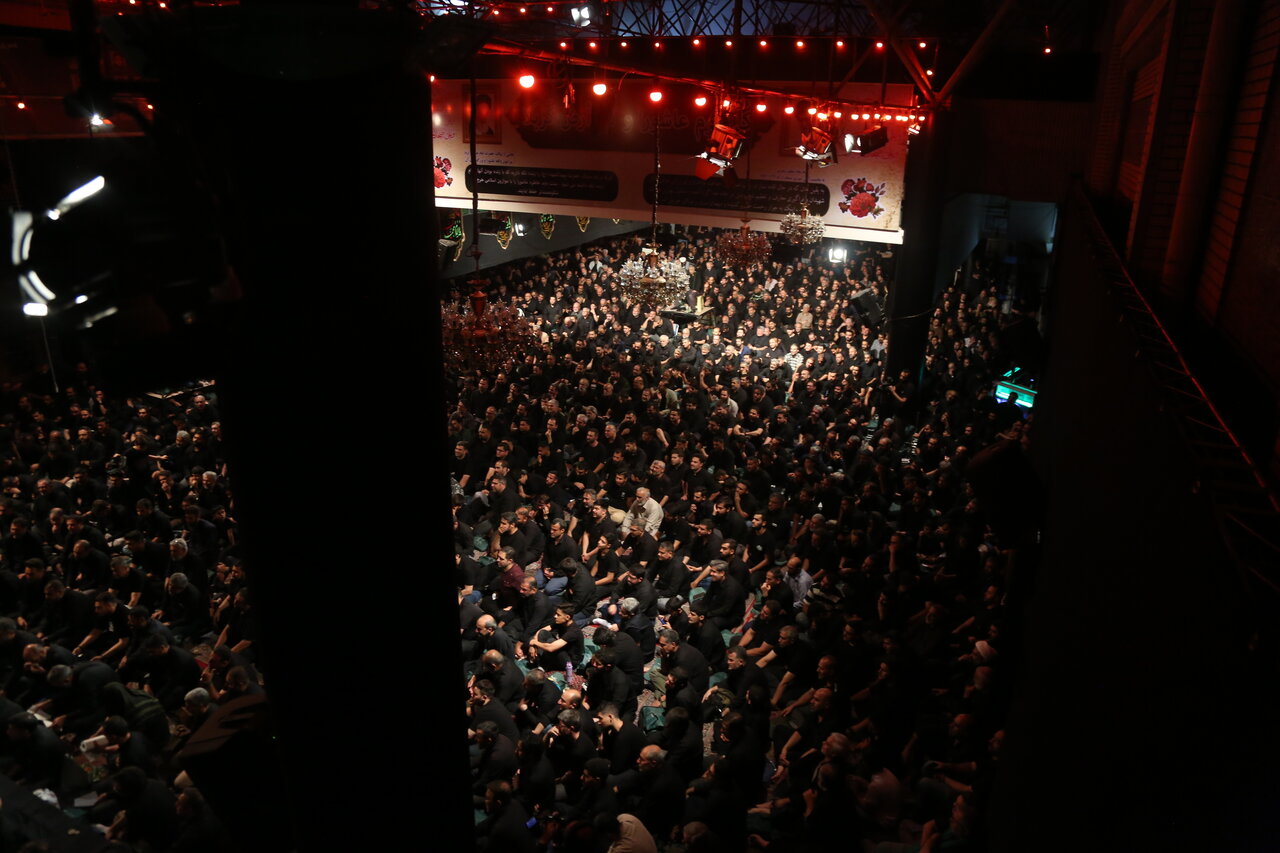 نقطه اتصال زمین و آسمان | گزارش تصویری از عزاداری سالار شهیدان در مسجد ارک