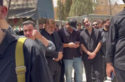 چهره غمگین وحید شمسایی در مراسم تشییع پیکر سردار شهید | ویدئو