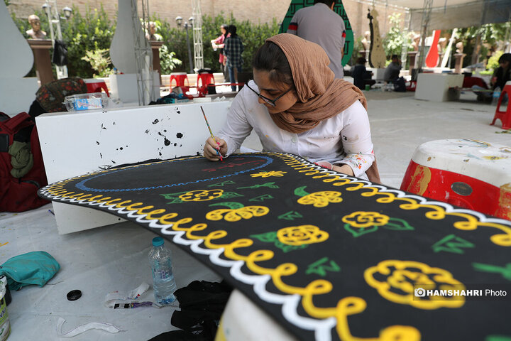 اجرای طرح ورنگ به روی طیغه های علامت عزاداری